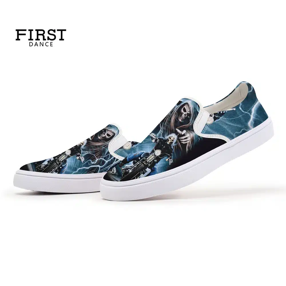 FIRST DANCE Fashion Casual Black Slip On Shoes For Men Nice Skull Printed Loafers Shoes Nice Flat-Bottomed Skull Shoes Spring 12