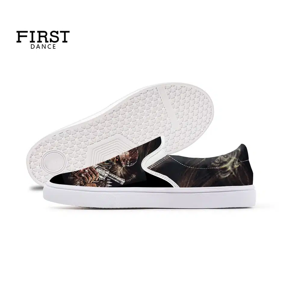 FIRST DANCE Fashion Casual Black Slip On Shoes For Men Nice Skull Printed Loafers Shoes Nice Flat-Bottomed Skull Shoes Spring 20
