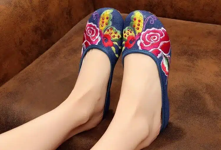 Chinese Flavor Floral Embroidered Wedges Canvas Casual Shoe Ethnic Style Dancing Shoe Round Toe Vintage Leisure Slippers 15