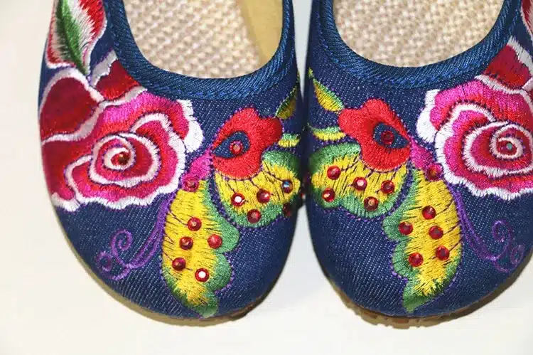 Chinese Flavor Floral Embroidered Wedges Canvas Casual Shoe Ethnic Style Dancing Shoe Round Toe Vintage Leisure Slippers 33