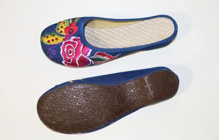 Chinese Flavor Floral Embroidered Wedges Canvas Casual Shoe Ethnic Style Dancing Shoe Round Toe Vintage Leisure Slippers 35