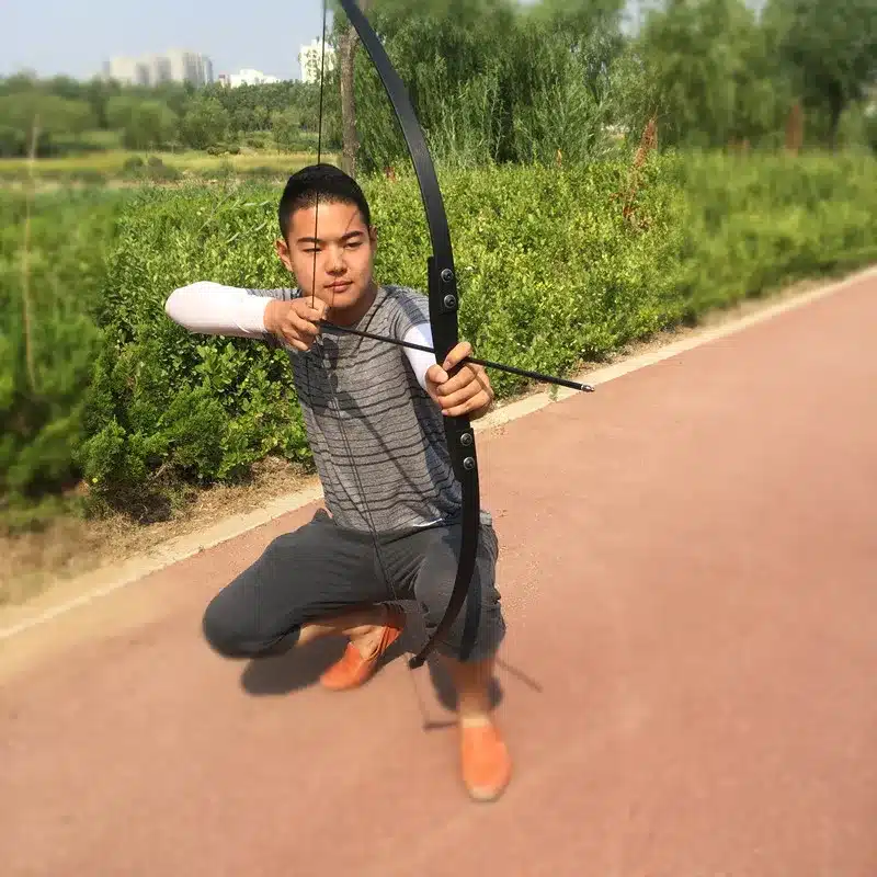 Professional 30/40lbs Recurve Bow for Right Hand Wooden Archery Bow Outdoor Shooting Hunting Bow Practice Sports G01 Dart 18