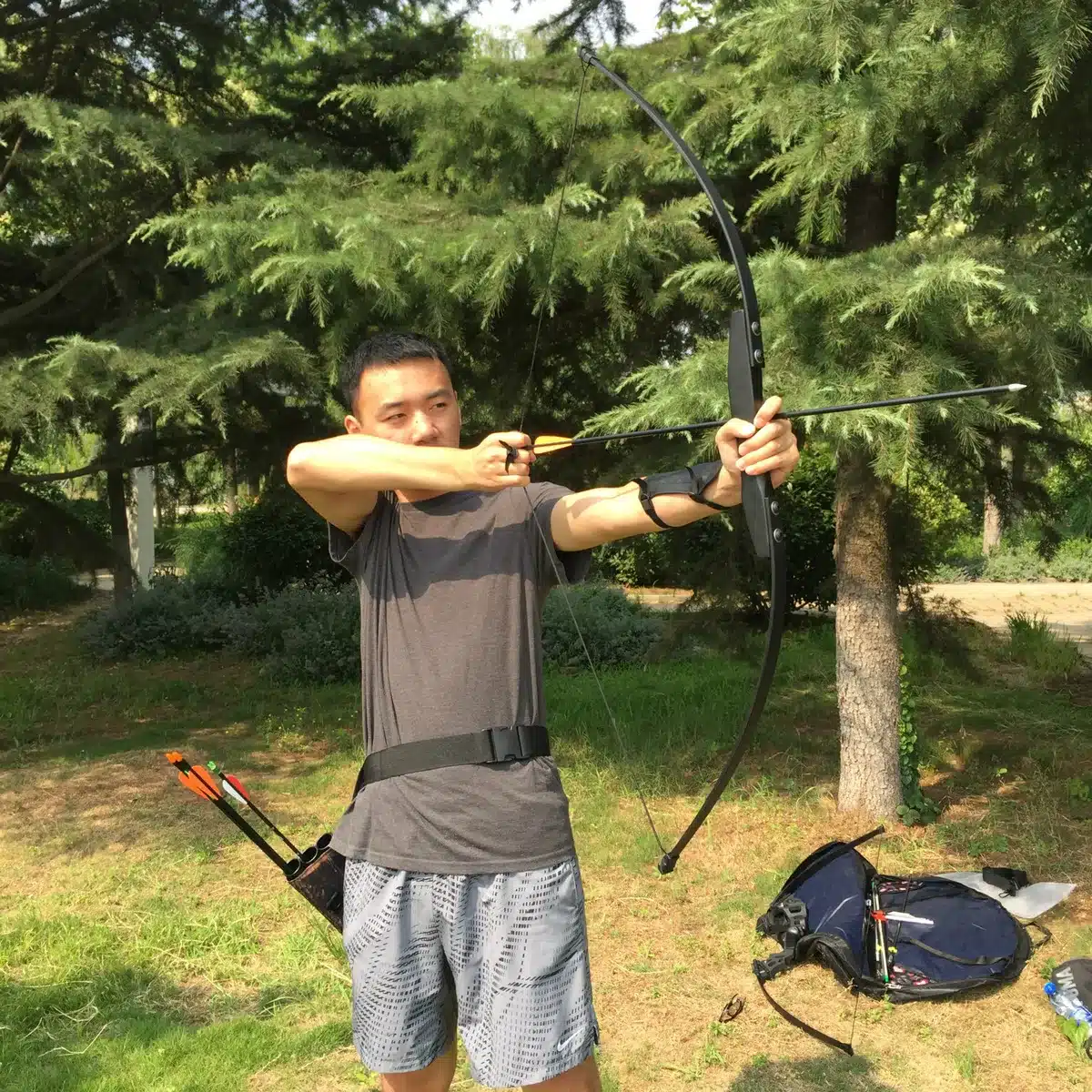 Professional 30/40lbs Recurve Bow for Right Hand Wooden Archery Bow Outdoor Shooting Hunting Bow Practice Sports G01 Dart 21