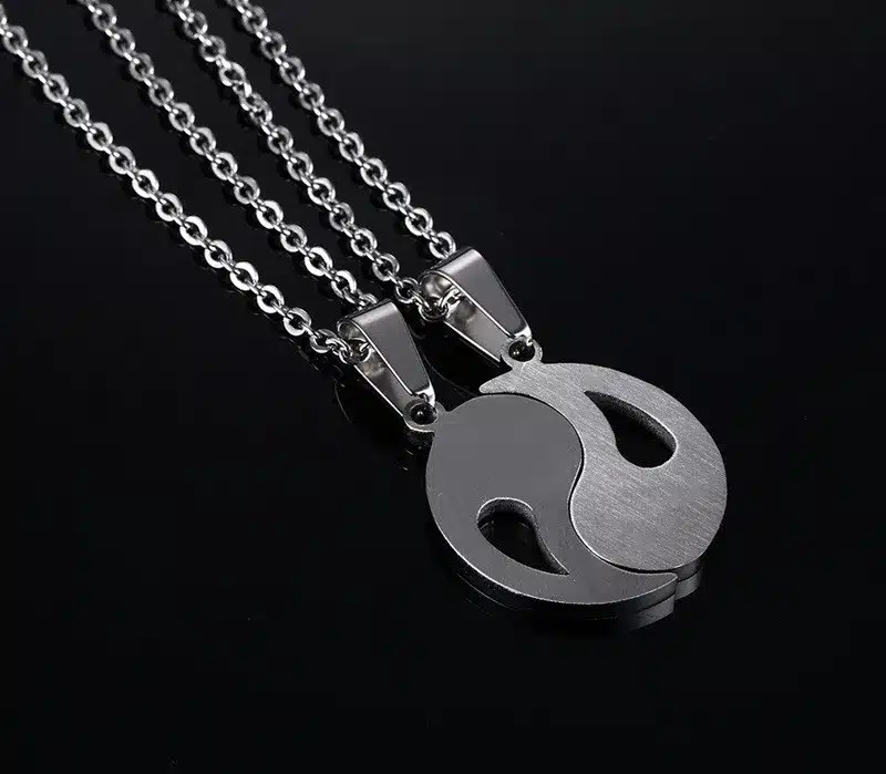 2P BFF Charm Pendant Necklaces Eight Diagrams Yin Yang Black and White Best Friends friendship Couples Lover Valentine Gift New 18