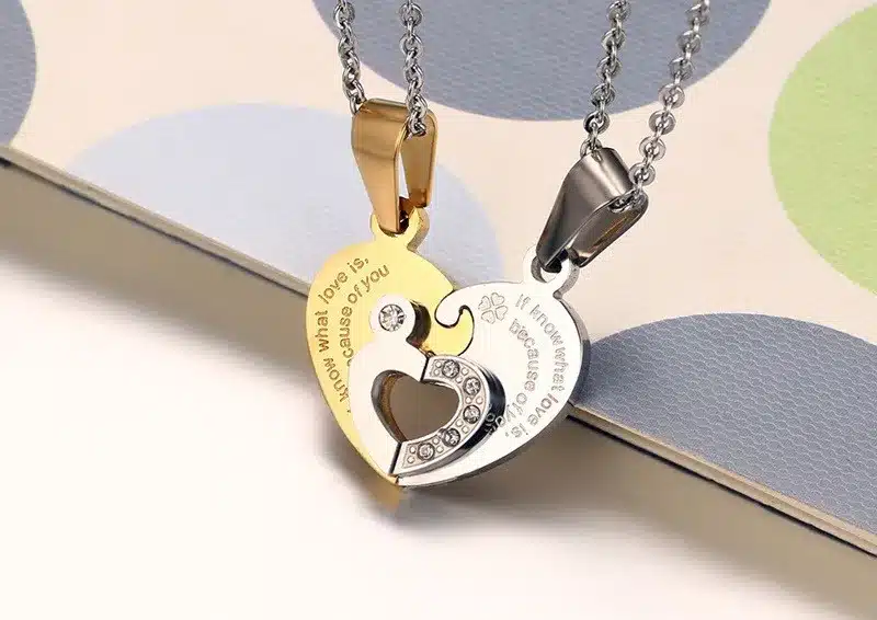 2 Piecces! Couple Necklace Gold Blue Black Plated Titanium Heart Pendant Stainless Steel Chain Lover Necklace for Women and Men 6