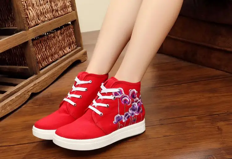 Women's High-cut Round Toe Lace-up Canvas Flat Leisure Shoe Floral Embroidered Platform Heeled Fashion Travel Dancing Shoe 1