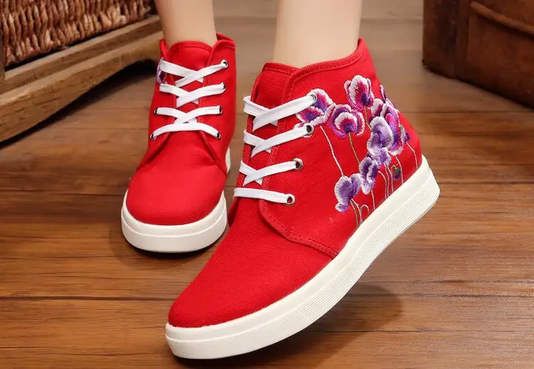 Women's High-cut Round Toe Lace-up Canvas Flat Leisure Shoe Floral Embroidered Platform Heeled Fashion Travel Dancing Shoe 3