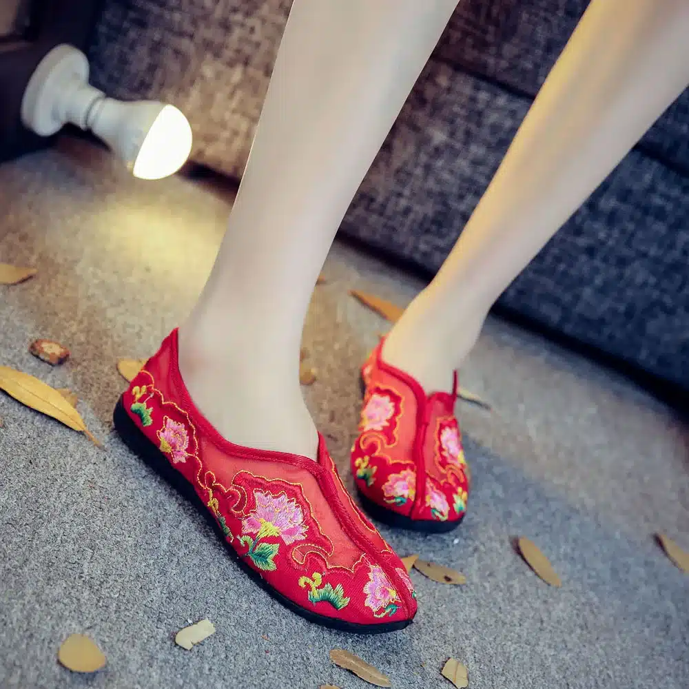 Chinese Women Flats Summer Embroidery Shoes Gauze Floral Casual Soft Canvas Dance Drive Shoes Woman Ballet Zapatos Mujer 16
