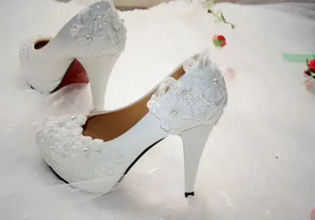 Extra high 11cm heels woman wedding shoes white, platforms red soles sexy round toe lace flower bridal dance pumps sales 16