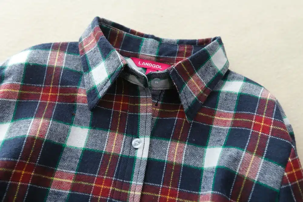 Women Shirt Blouses Plus Size 2018 Hot New Spring Flannel Cotton Long Sleeve Plaid Shirt Casual Female Loose College Style Tops 32