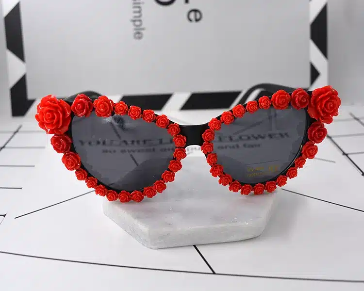 New Brand Baroque Cat Eye Flower Black Sunglasses Luxury Women Casual Sun Beach Crystal Rhinestone Designer Sunglasses Gift 4