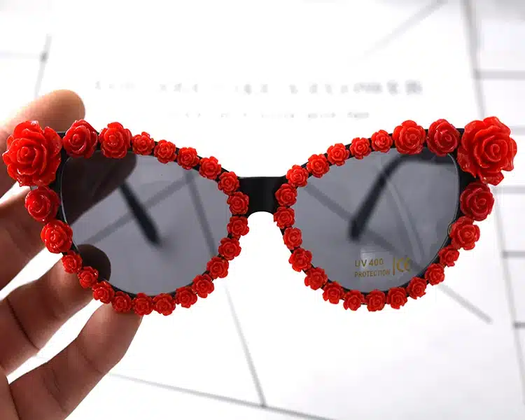 New Brand Baroque Cat Eye Flower Black Sunglasses Luxury Women Casual Sun Beach Crystal Rhinestone Designer Sunglasses Gift 5