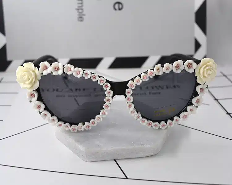 New Brand Baroque Cat Eye Flower Black Sunglasses Luxury Women Casual Sun Beach Crystal Rhinestone Designer Sunglasses Gift 9
