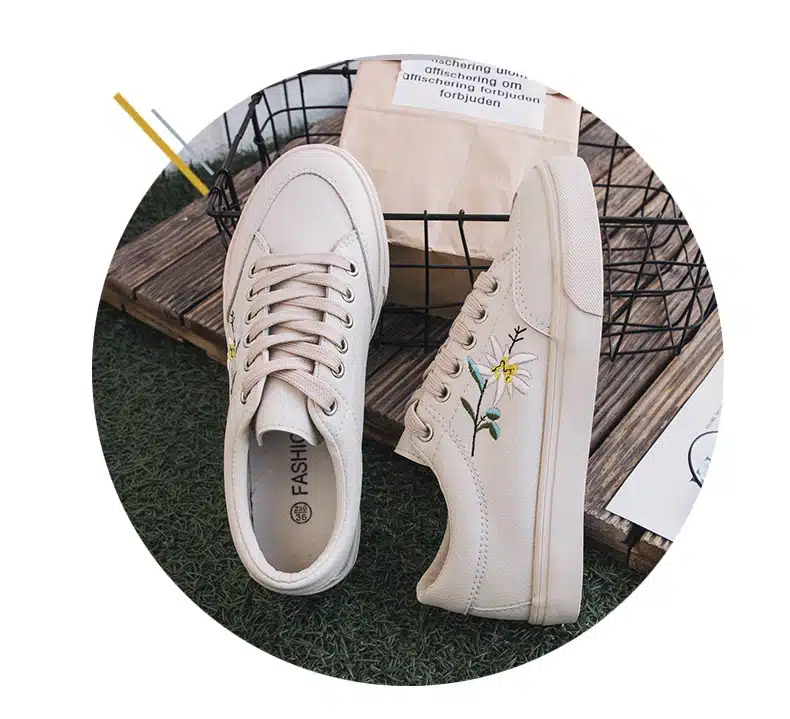 Women Shoes 2018 Spring Embroidery Flower Female Chic Casual Shoes Sneakers Leather Shoes White Beige Floral Vintage Style 35-40 14