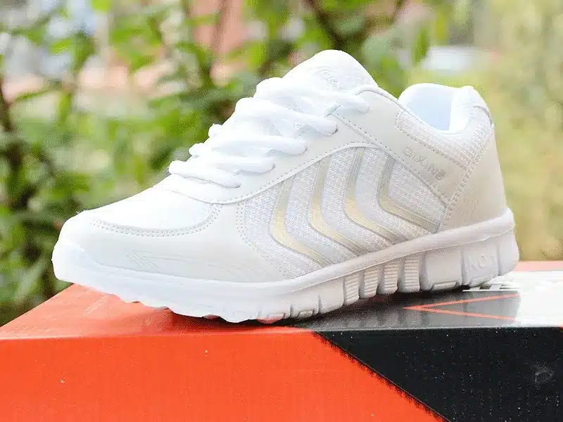 Light Breathable Mesh Women Shoes Woman Sneakers 2018 New Arrivals Fashion Women Casual Shoes Sneakers tenis feminino 21