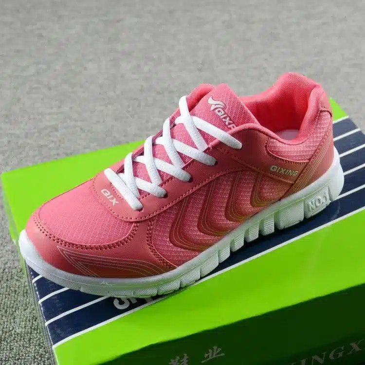 Light Breathable Mesh Women Shoes Woman Sneakers 2018 New Arrivals Fashion Women Casual Shoes Sneakers tenis feminino 40