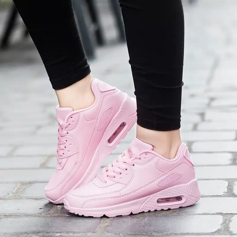 Women running shoes 2018 new outdoor men sport shoes breathable mesh soft athletics Jogging sport women sneaker shoes woman 36