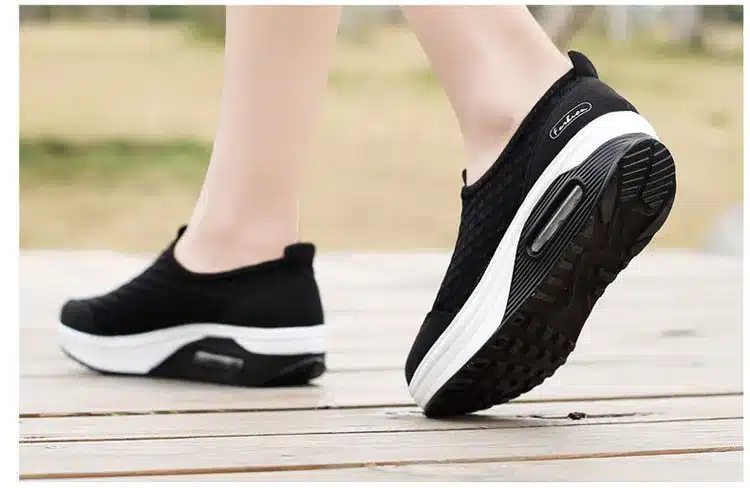 dobeyping 2018 Spring Summer Women Shoes Breathable Mesh Woman Flats Shoe Platform Ladies Sneakers Slip On Swing Ladies Footwear 19