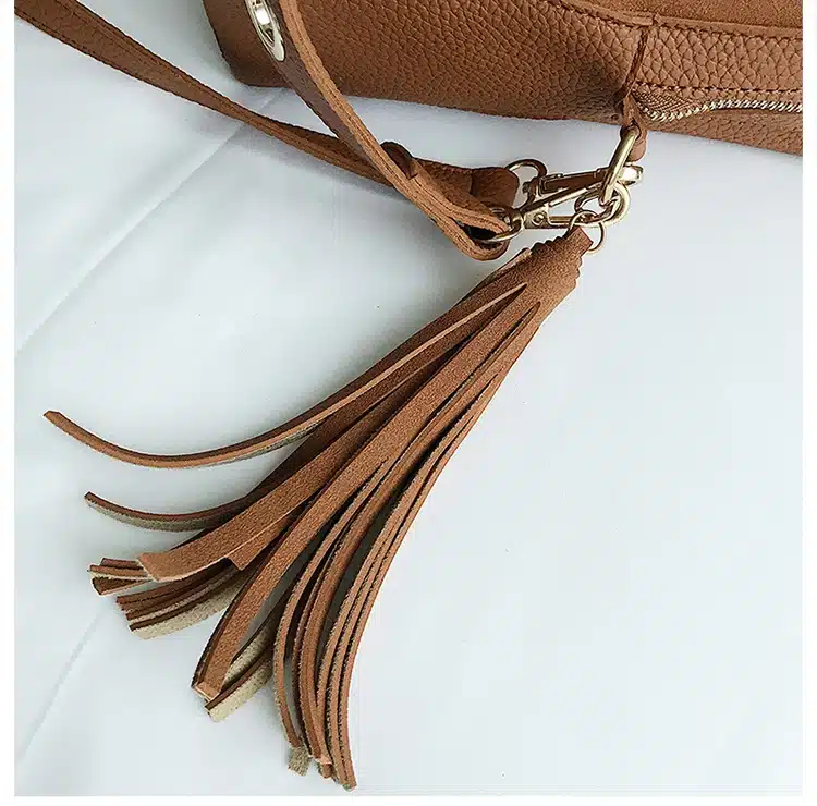 2018 Fashion Exquisite Women Bucket Bag Vintage Tassel Messenger Bag High Quality Retro Shoulder Bag Simple Crossbody Bag Tote 26