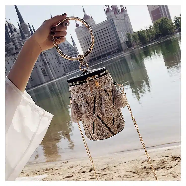 2018 Summer Fashion New Handbag High quality Straw bag Women bag Round Tote bag Hand Metal Ring Tassel Chain Shoulder Travel bag 17