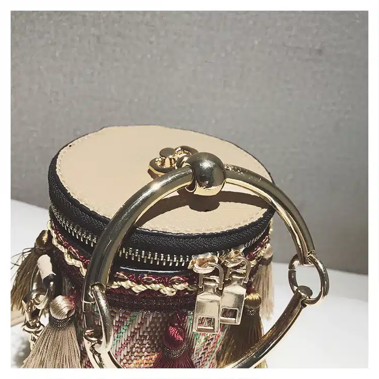 2018 Summer Fashion New Handbag High quality Straw bag Women bag Round Tote bag Hand Metal Ring Tassel Chain Shoulder Travel bag 36