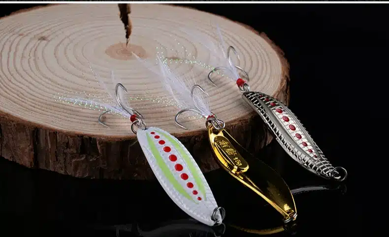Metal VIB 3color 7g/10g/15g/20g Luminous Leech fidget Spinners Spoon Angling Hard Baits Night FishingTackle Fishing Lures 19