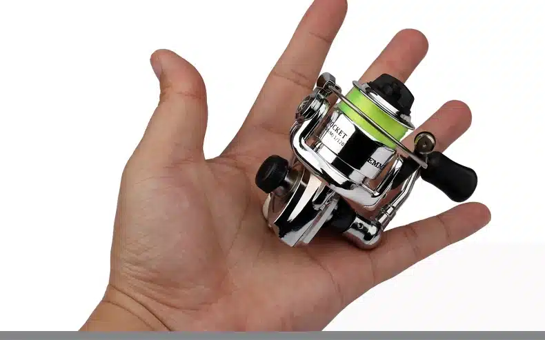 EMMROD HOT Mini100 Pocket Spinning Fishing Reel Alloy Fishing Tackle Small Spinning Reel 4.3:1 Metal wheel pesca Small Reel 9