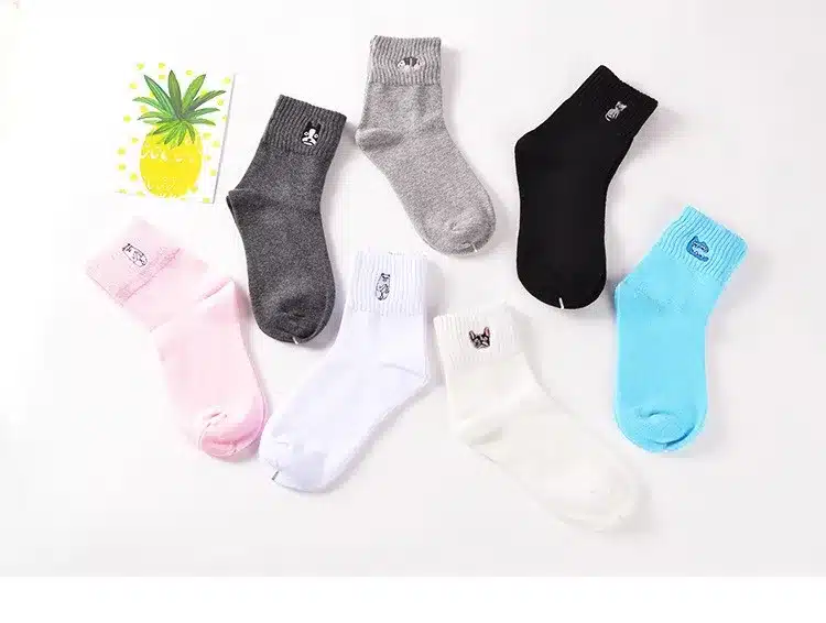 1 Pair Women Fashion Embroidery Dog Patterns Cotton Winter Socks Cute Cartoon Pug Bulldog Sock Female Animal Short Socks 3