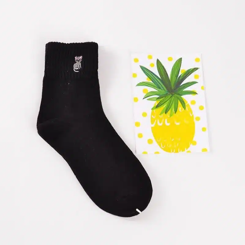1 Pair Women Fashion Embroidery Dog Patterns Cotton Winter Socks Cute Cartoon Pug Bulldog Sock Female Animal Short Socks 15