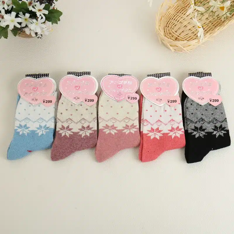 5Pairs/Lot Women Winter Thicken Warm Rabbit Wool Socks Female Thermal Snowflake Cotton Socks Woman Cartoon Animal Pattern Socks 33