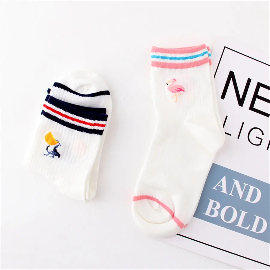 Fashion Cartoon Jacquard Flamingo Socks Women White Cute Animals Embroidery Birds Pattern Funny Socks Winter Harajuku Art meias 11