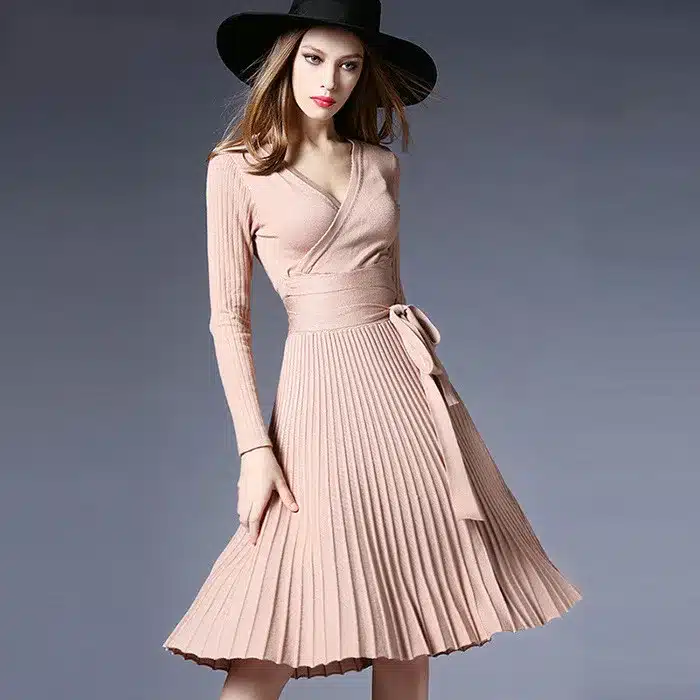 2017 New Autumn Winter Vintage Pleated Dress Women Solid Knee-length Long Sleeved Empire Sexy V-neck Elegant Knitted Dresses 11
