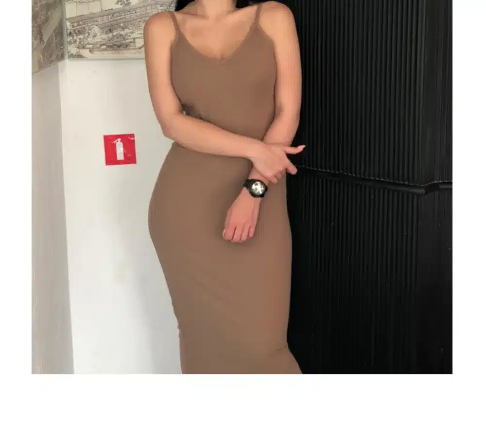 WIXRA Basic Dress Sexy Bodycon Party Dress Women V Neck Side Split Rib Knit Summer Cami Dresses 2018 Fashion Elegant Midi Dress 24