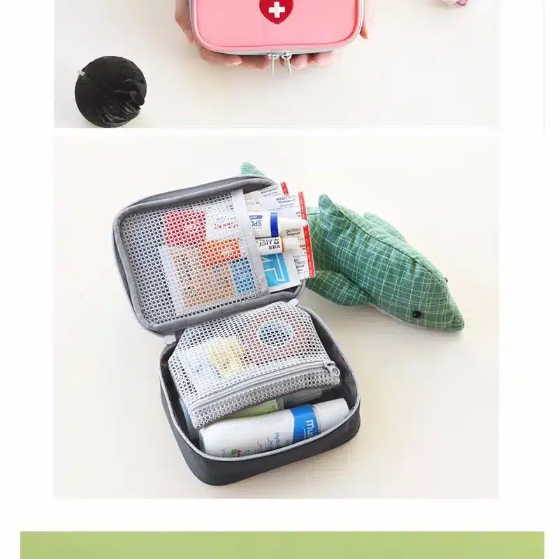 13*10*4cm Cute Mini Portable Medicine Bag First Aid Kit Medical Emergency Kits Organizer Outdoor Household Pill Bag 16