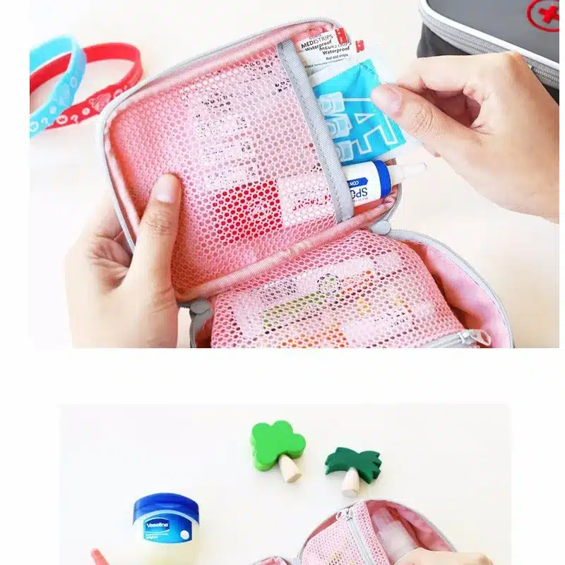 13*10*4cm Cute Mini Portable Medicine Bag First Aid Kit Medical Emergency Kits Organizer Outdoor Household Pill Bag 20