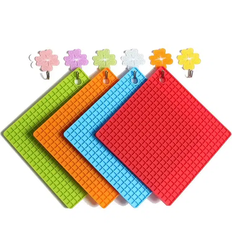 1PC New Non-slip Silicone Table Placemat Cup Coaster Heat Resistant Pot Holder Kitchen Accessories LB 301 1