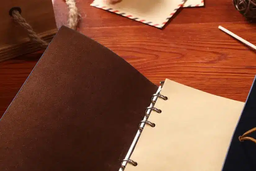 7 Inch 18.5x12.5cm PU Leather Vintage Khaki Paper Maple Leaf Photo Album Diary Notebook 80 Sheets Steel Ring Binding Lron Leaves 36