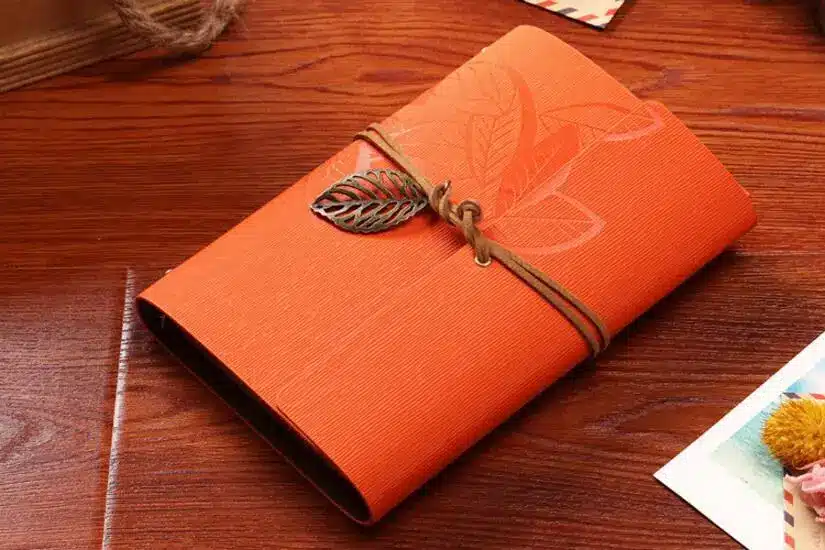 7 Inch 18.5x12.5cm PU Leather Vintage Khaki Paper Maple Leaf Photo Album Diary Notebook 80 Sheets Steel Ring Binding Lron Leaves 38