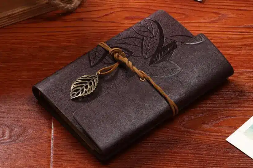 7 Inch 18.5x12.5cm PU Leather Vintage Khaki Paper Maple Leaf Photo Album Diary Notebook 80 Sheets Steel Ring Binding Lron Leaves 44