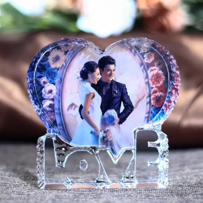 Customized Love Heart Shaped Crystal Photo Album Pictures Stickup Photo Frame for Wedding Decoration Friends Family Lover Gifts 12