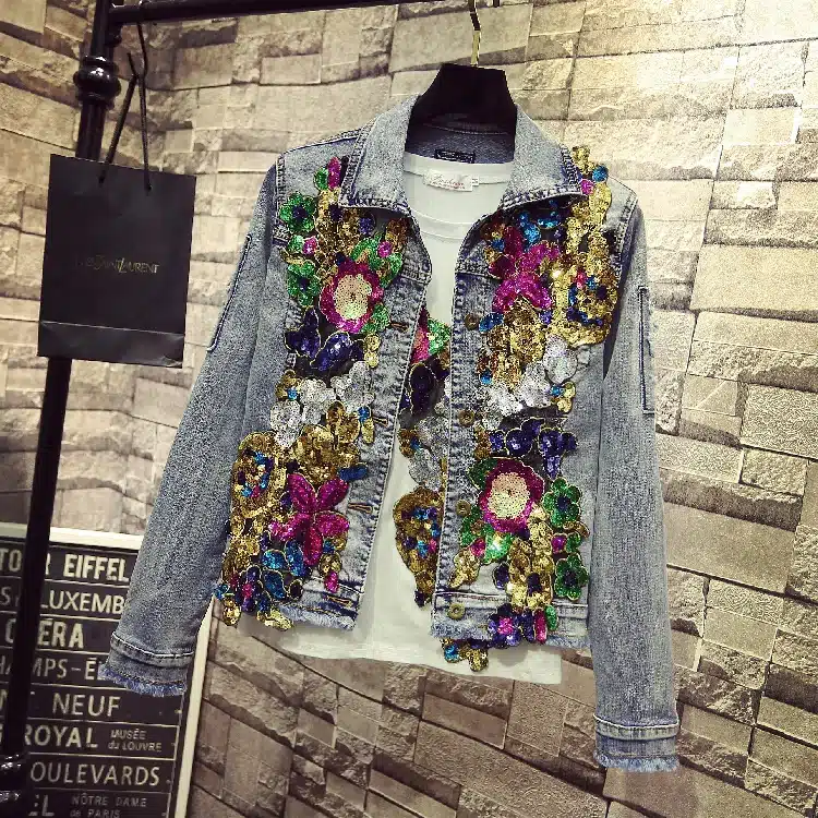 2018 Spring Jacket Women Denim Embroidery Rose Floral Beading Pearl Sequin Patch Epaulet Ripped Hole Bomber Denim Jacket 15