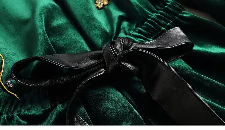 UK Winter New Style Beading Luxury Cardigan Jackets 2018 Long Sleeve Green / Black Spring Flower Velvet Beaded Jacket Women 19