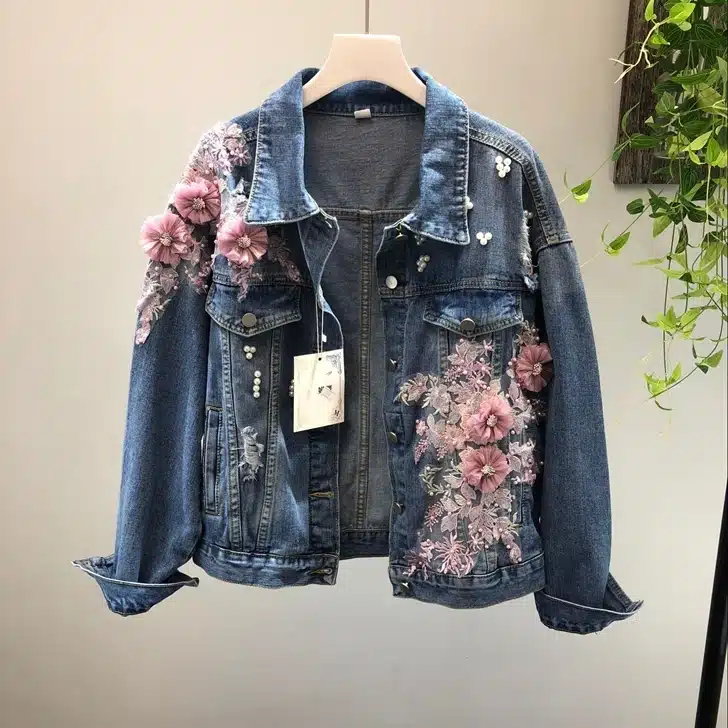 2018 Spring Autumn Jeans Jacket Coat Woman New Heavy Stereo Pink Flower Embroidered Hole Denim Jackets Student Basic Coats 1