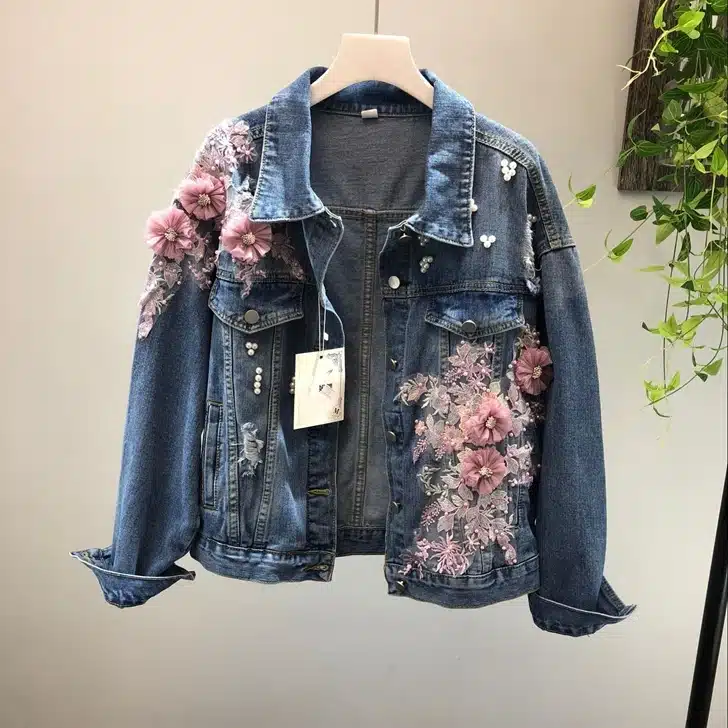 2018 Spring Autumn Jeans Jacket Coat Woman New Heavy Stereo Pink Flower Embroidered Hole Denim Jackets Student Basic Coats 2
