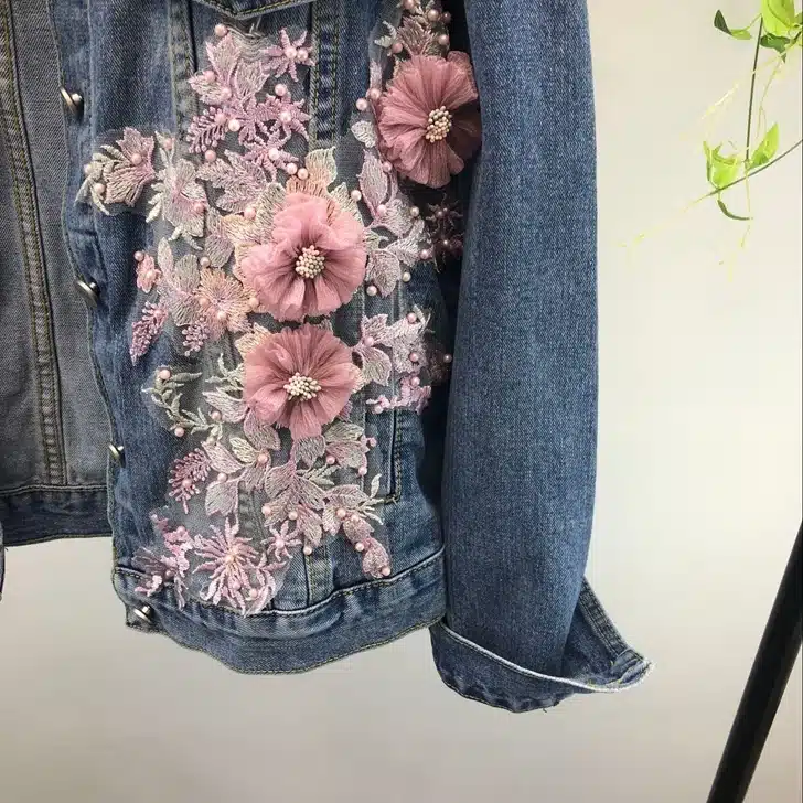 2018 Spring Autumn Jeans Jacket Coat Woman New Heavy Stereo Pink Flower Embroidered Hole Denim Jackets Student Basic Coats 7