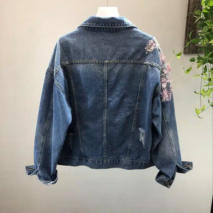 2018 Spring Autumn Jeans Jacket Coat Woman New Heavy Stereo Pink Flower Embroidered Hole Denim Jackets Student Basic Coats 9