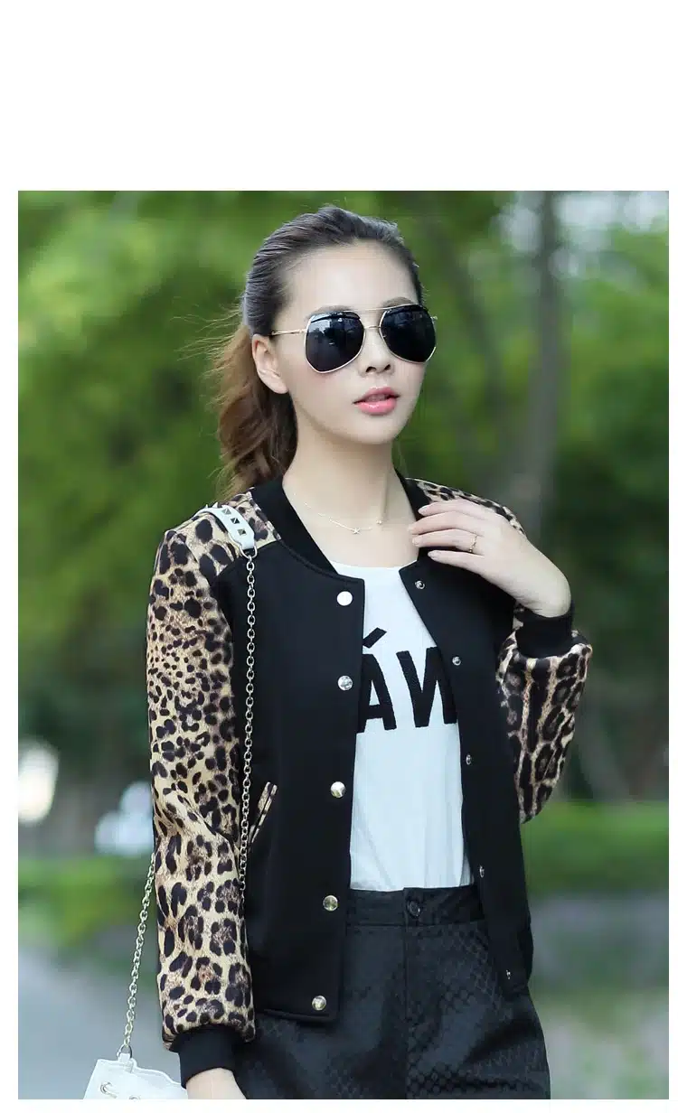 Woman Spring / Summer 2018 Short Slim Baseball Jacket Women's Loose Bomb Jacket 8
