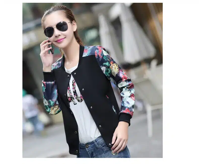 Woman Spring / Summer 2018 Short Slim Baseball Jacket Women's Loose Bomb Jacket 10