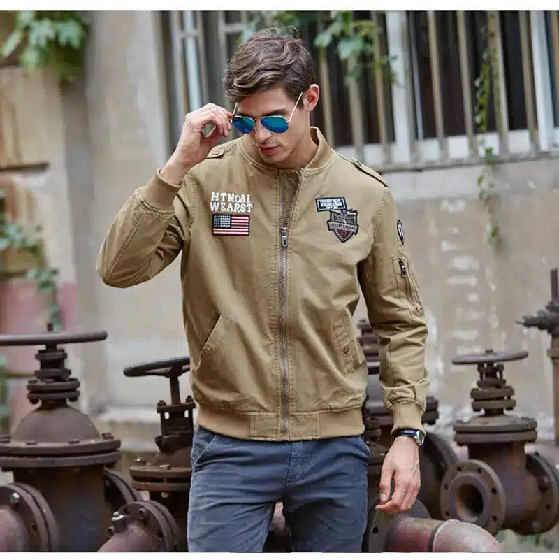 2017 new men's jacket spring jacket bomber Brand jacket self-cultivation Army flight leisure men's high quality coat Overcoat 19