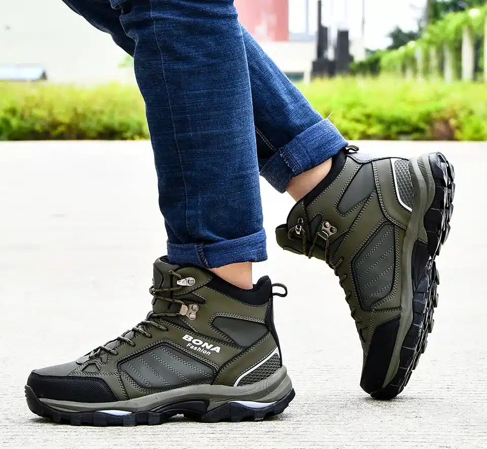 BONA Men Boots Anti-Skidding Leather Shoes Men Popular Comfy Spring Autumn Men Shoes Short Plush Snow Boots Durable Outsole 28